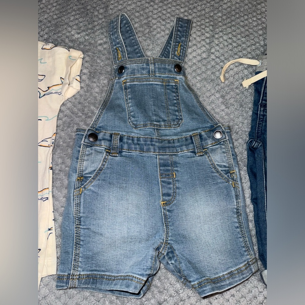 Old Navy Baby Boys Denim Short Overalls Size 12-18M Blue